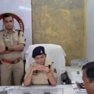 रायपुर में कांग्रेस का प्रदर्शन: दीपक बैज ने बीजेपी नेताओं पर काउंटर एफआईआर दर्ज कराने की मांग की
